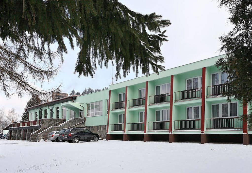 Hotel Racek Černá v Pošumaví Exterior foto